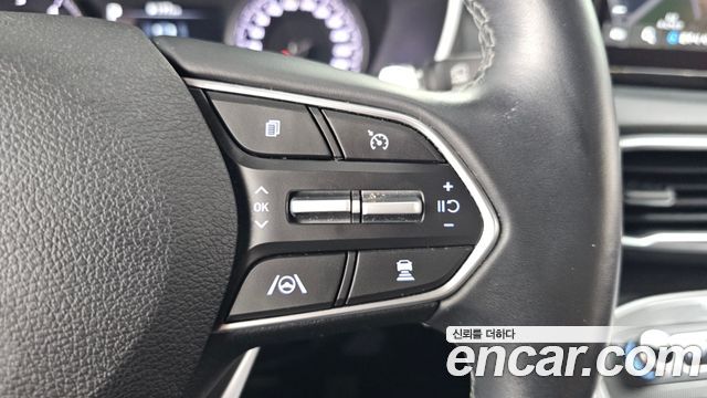 Hyundai Santafe 2022 — photo 25