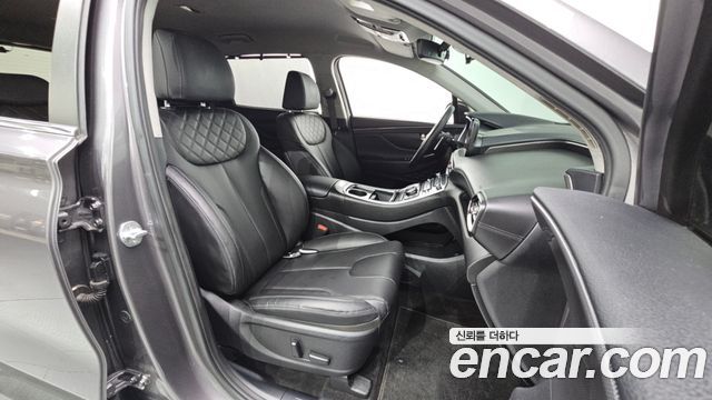Hyundai Santafe 2022 — photo 16