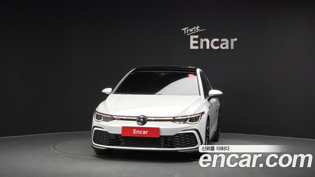 Volkswagen Golf 2022 — photo 3