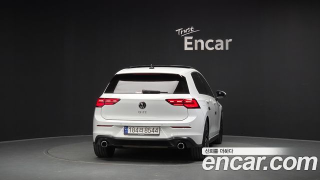 Volkswagen Golf 2022 — photo 4