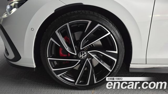 Volkswagen Golf 2022 — photo 5