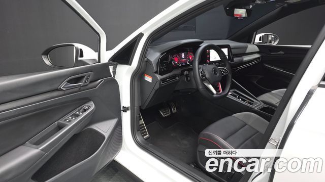 Volkswagen Golf 2022 — photo 10