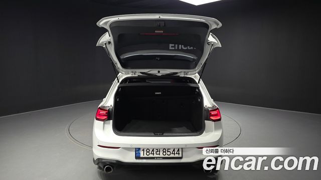 Volkswagen Golf 2022 — photo 20