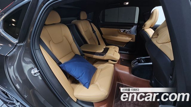 Volvo S90 2021 — photo 17