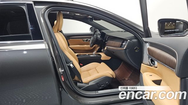 Volvo S90 2021 — photo 16