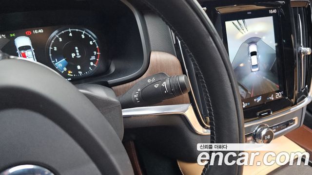 Volvo S90 2021 — photo 31