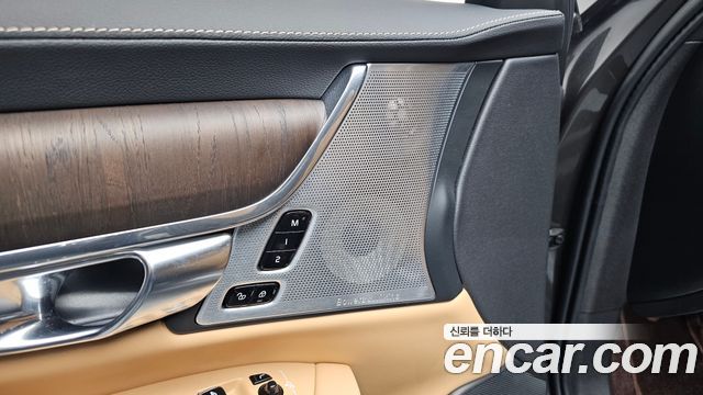 Volvo S90 2021 — photo 35