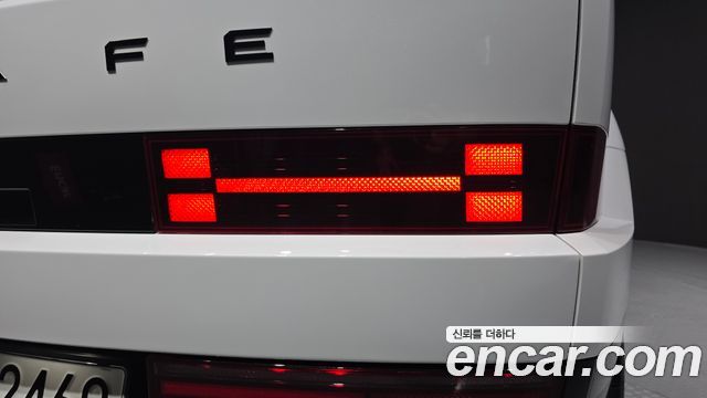 Hyundai Santafe 2024 — photo 9