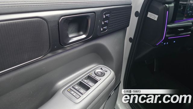 Hyundai Santafe 2024 — photo 28