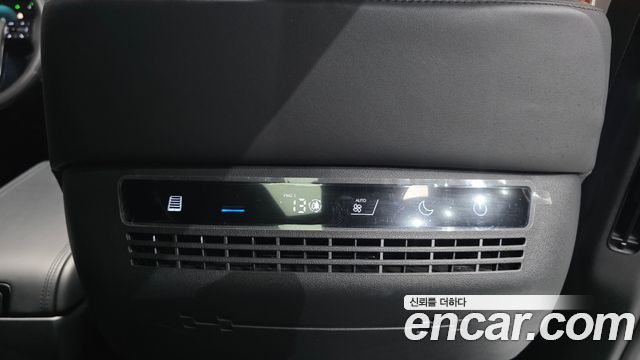 Hyundai Santafe 2024 — photo 36