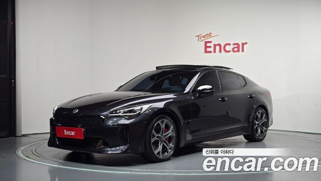 Kia Stinger 2019 — photo 1
