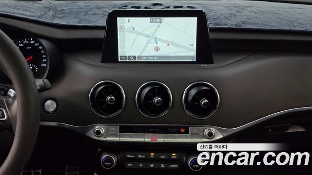Kia Stinger 2019 — photo 14