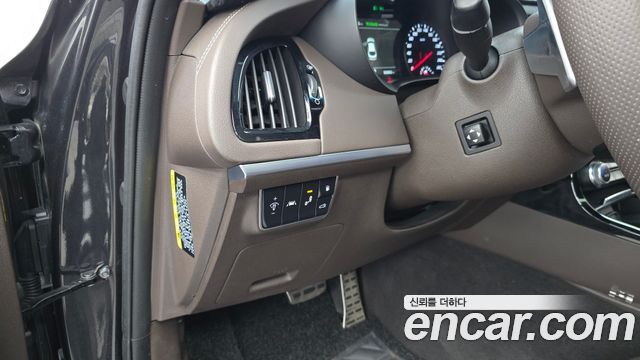 Kia Stinger 2019 — photo 16