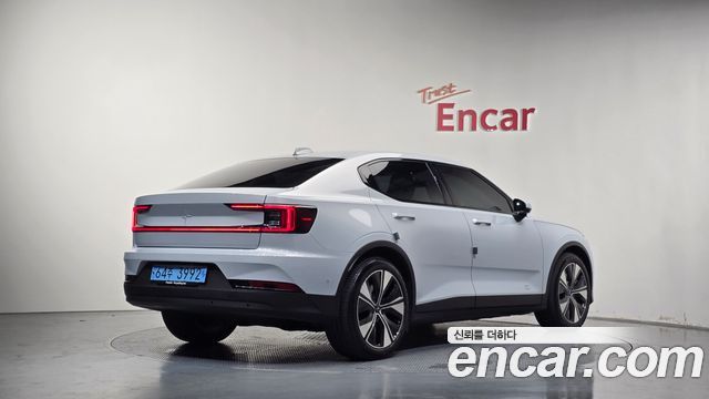 Polestar Polestar 2 2023 — photo 2