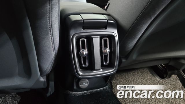 Polestar Polestar 2 2023 — photo 27