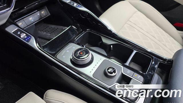Kia Sorento 2023 — photo 12