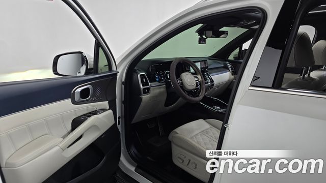 Kia Sorento 2023 — photo 13