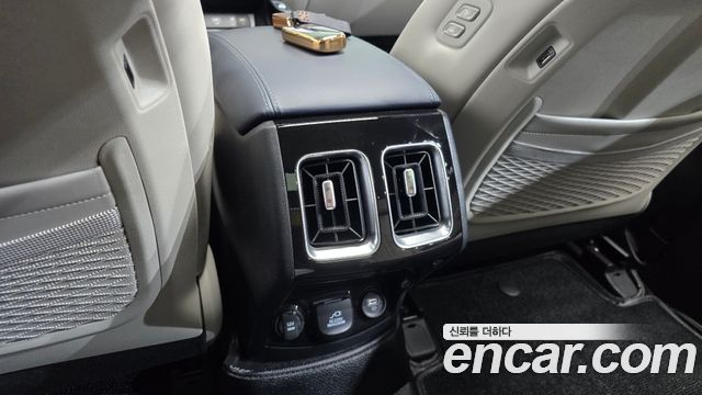 Kia Sorento 2023 — photo 28