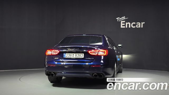 Maserati Quattroporte 2018 — photo 4