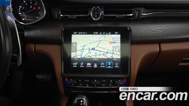 Maserati Quattroporte 2018 — photo 19