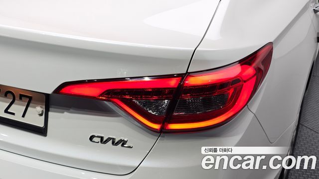 Hyundai Sonata 2016 — photo 9
