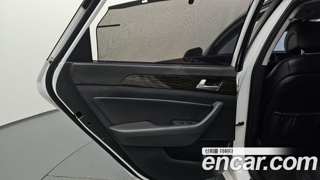 Hyundai Sonata 2016 — photo 15