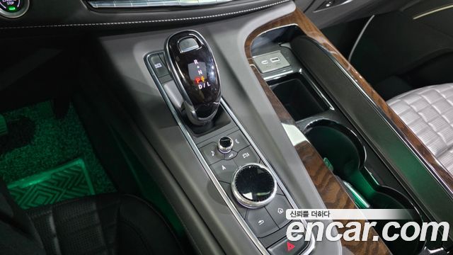 Cadillac Escalade 2022 — photo 12