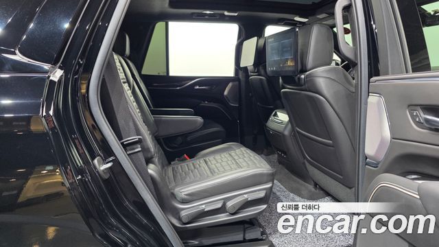 Cadillac Escalade 2022 — photo 18