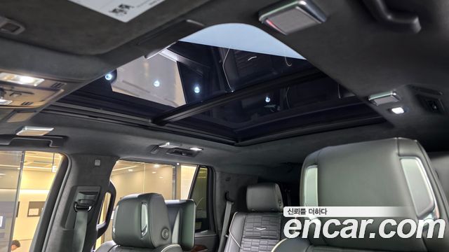 Cadillac Escalade 2022 — photo 24