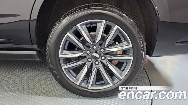Cadillac Escalade 2022 — photo 7