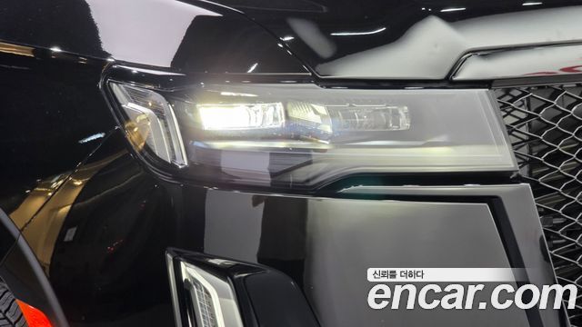 Cadillac Escalade 2022 — photo 8
