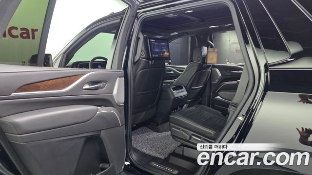 Cadillac Escalade 2022 — photo 16