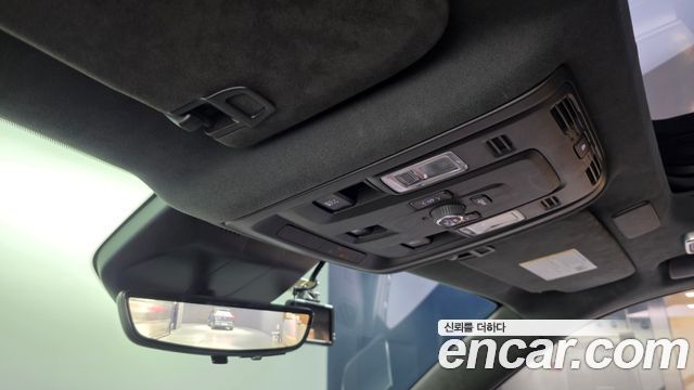 Cadillac Escalade 2022 — photo 27