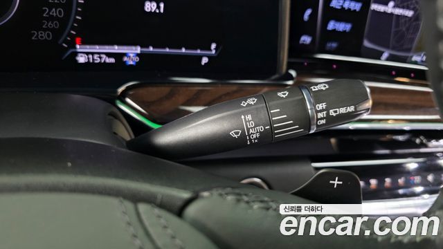 Cadillac Escalade 2022 — photo 30