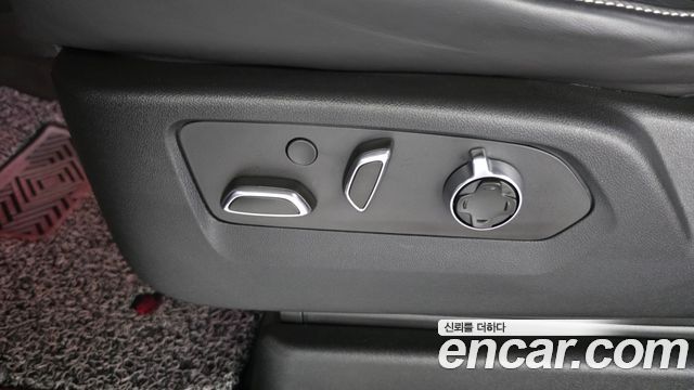 Cadillac Escalade 2022 — photo 31