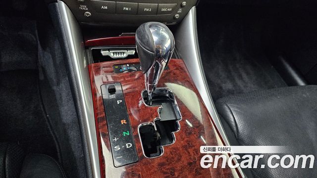 Lexus IS 2007 — photo 9