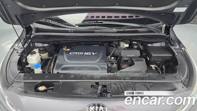 Kia Canival 2015 — photo 6