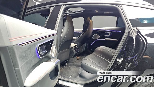 Mercedes-Benz EQS 2023 — photo 18