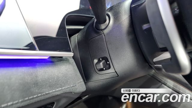 Mercedes-Benz EQS 2023 — photo 19