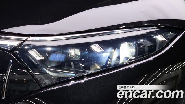 Mercedes-Benz EQS 2023 — photo 8