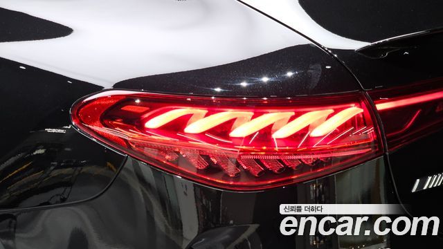 Mercedes-Benz EQS 2023 — photo 9