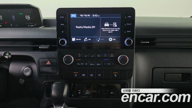 Hyundai Staria 2023 — photo 15