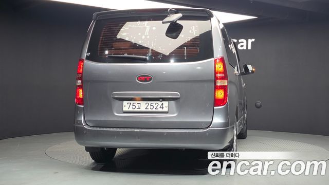 Hyundai Starex 2012 — photo 4