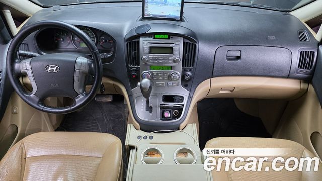 Hyundai Starex 2012 — photo 7