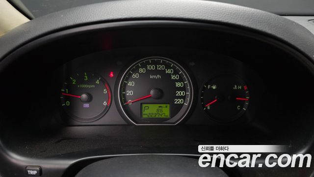 Hyundai Starex 2012 — photo 8