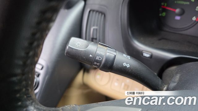 Hyundai Starex 2012 — photo 17