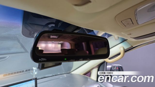 Hyundai Starex 2012 — photo 18