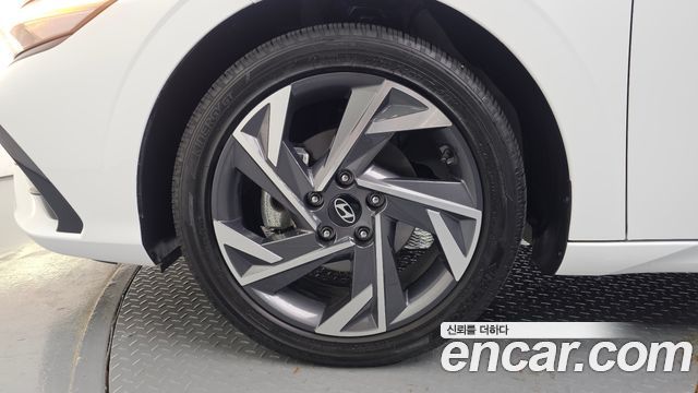 Hyundai AVANTE 2026 — photo 5