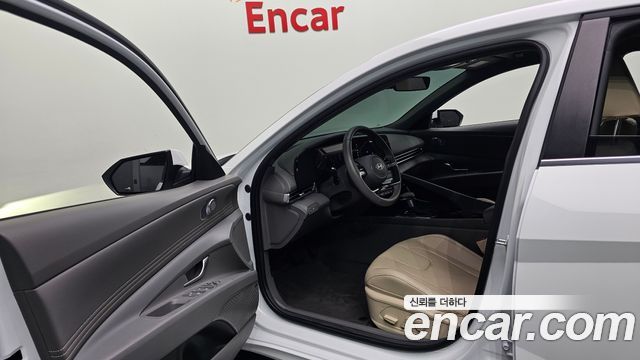 Hyundai AVANTE 2026 — photo 13