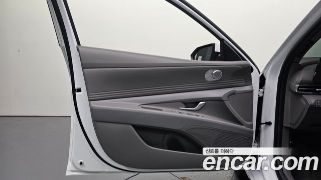 Hyundai AVANTE 2026 — photo 14